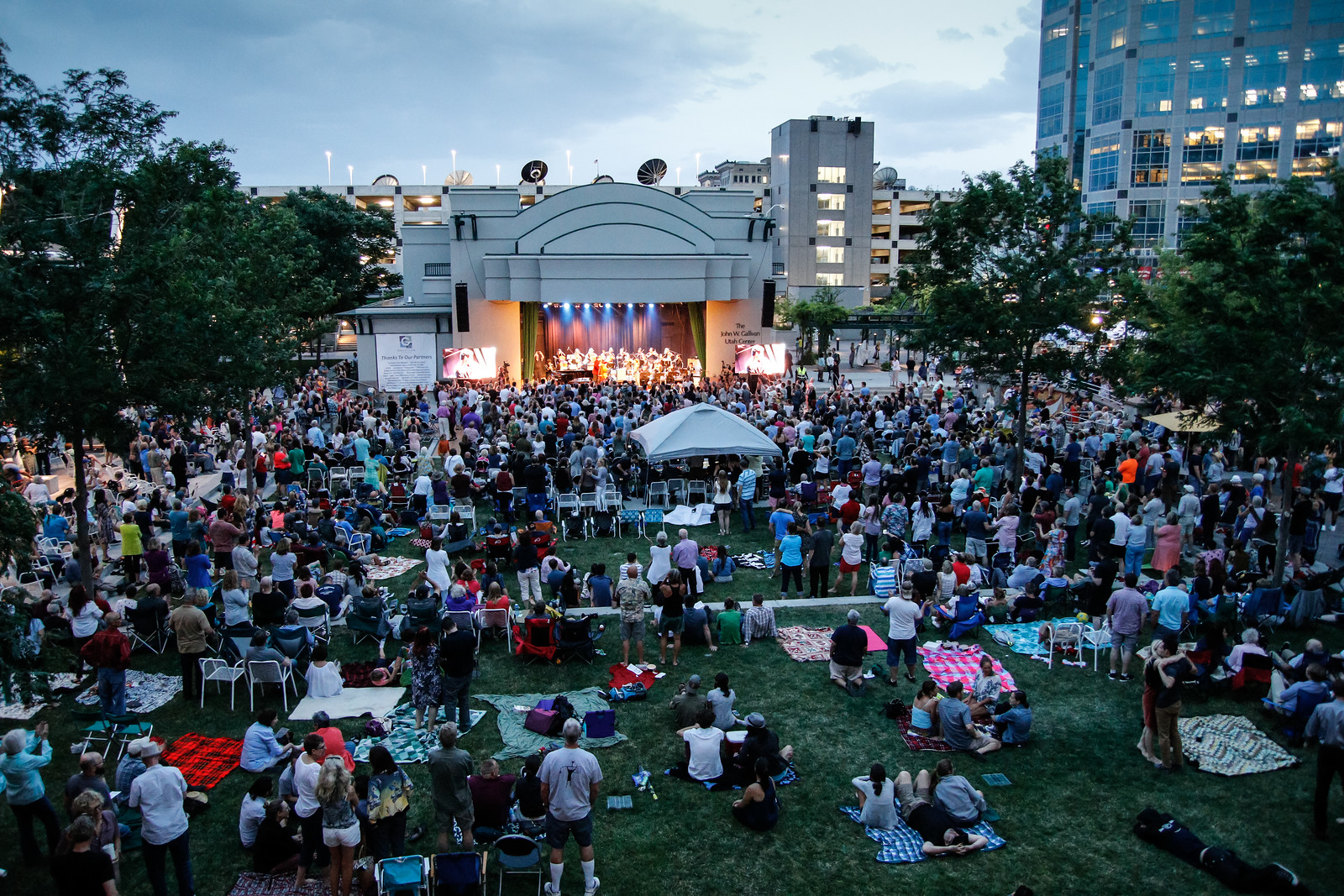 Gallivan Center concert in Salt Lake City, photo by Lex Anderson, Excellence Concerts